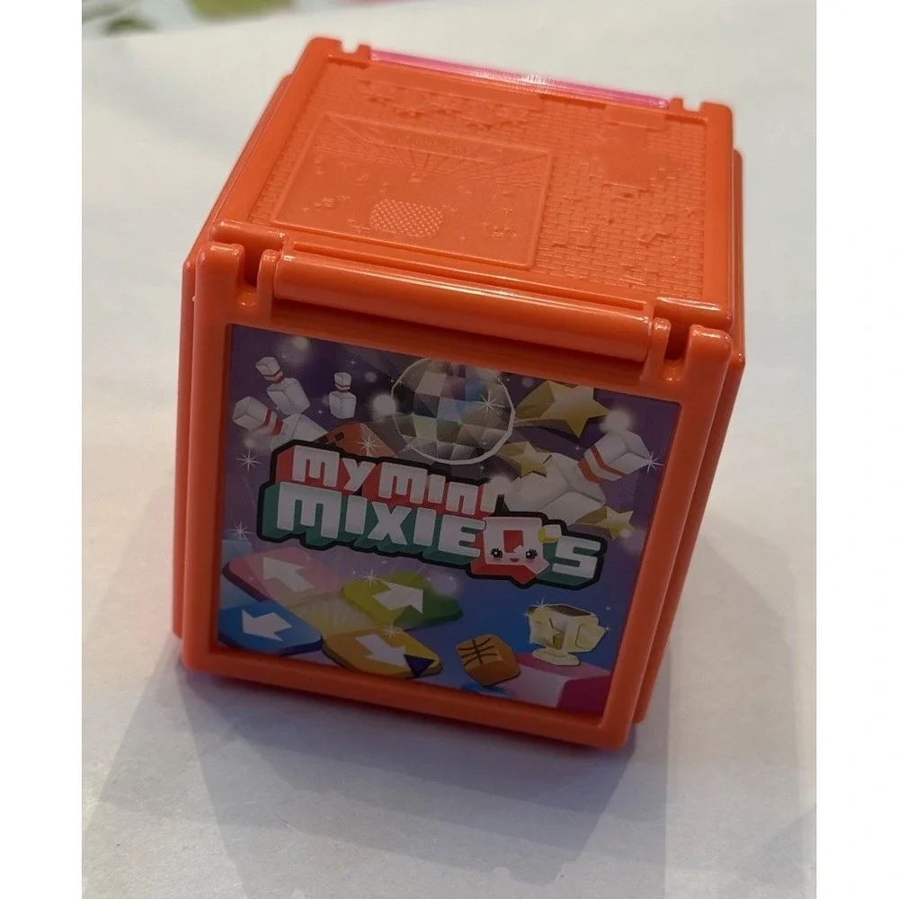My Mini Mixie Q's Neon Arcade Playset & Accessories Complete Set Collectible